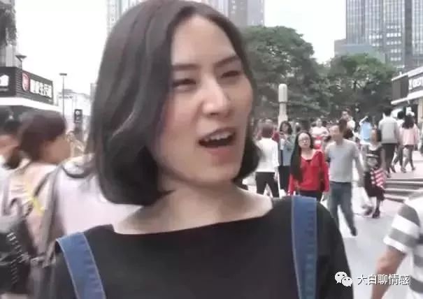 挠女生脚心是什么感觉 - 第4张