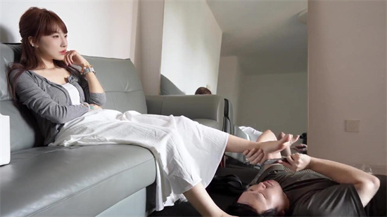 羞羞时女生被舔脚是种什么体验 - 第1张