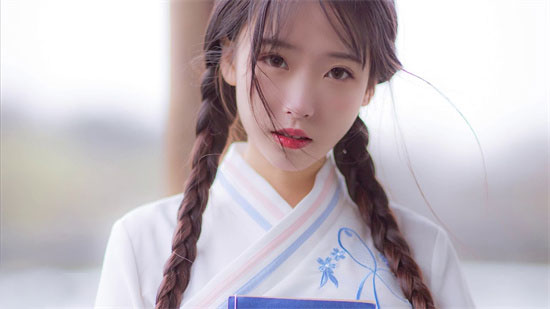 女生刚开始拒绝后来慢慢接受怎么回事