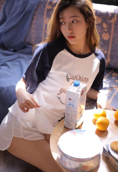 已婚女人愿意和你有肢体接触代表什么意思 已婚女人愿意和你有肢体接触代表什么意思