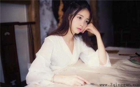吵架<a href=https://www.7qinggan.com/tags/nvpengyou.html target=_blank class=infotextkey>女朋友</a>联系前任怎么办