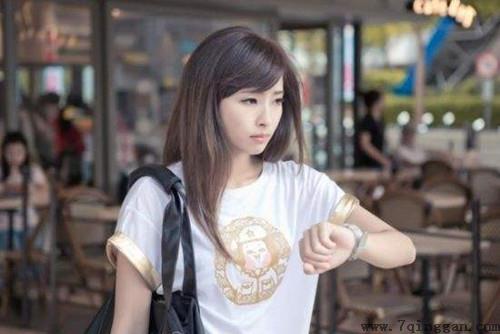 怎样哄<a href=https://www.7qinggan.com/tags/nvpengyou.html target=_blank class=infotextkey>女朋友</a>睡觉的方法