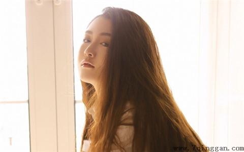打游戏生气了怎么哄女朋友