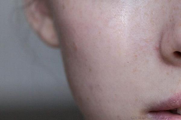 洗面奶一天用几次