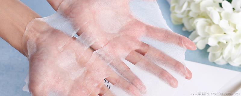 敷完面膜用洗面奶还是清水