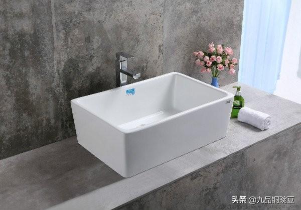 陶瓷洗脸池砸了裂缝怎么办