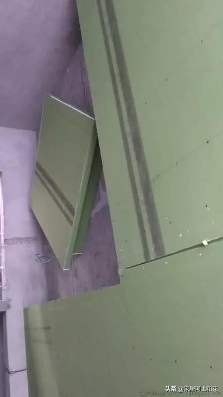石膏板吊顶清包多少钱一平方
