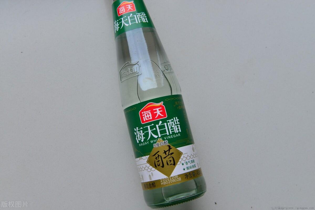 发黄的白色衣服怎么洗白窍门
