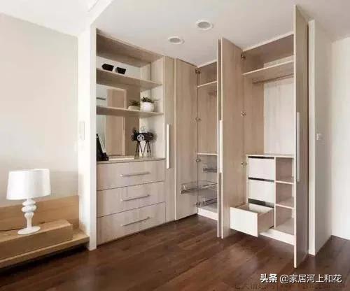 衣柜用什么颜色比较高档