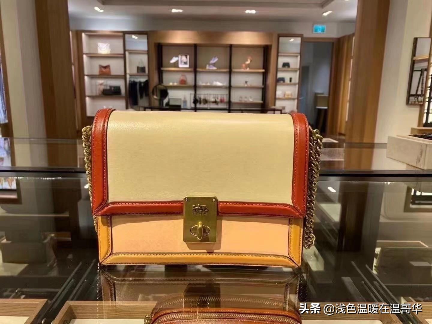 coach奥莱款和专柜款区别