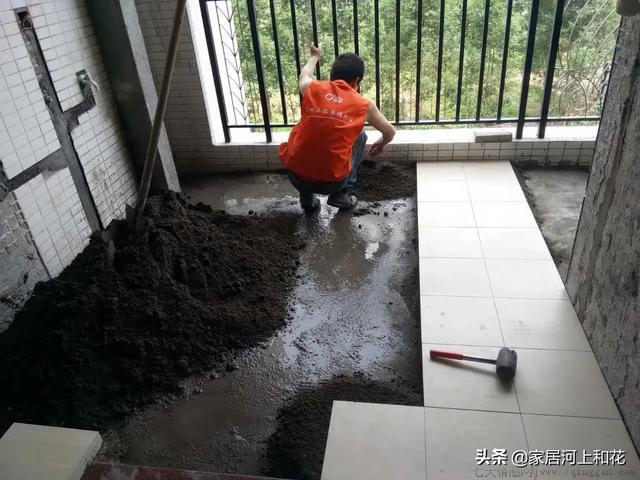 贴地砖第一块砖怎么确定位置