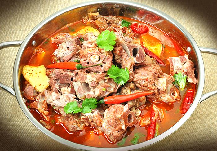 羊蝎子是什么地方的肉（羊的脊椎骨部位肉为什么叫羊蝎子）