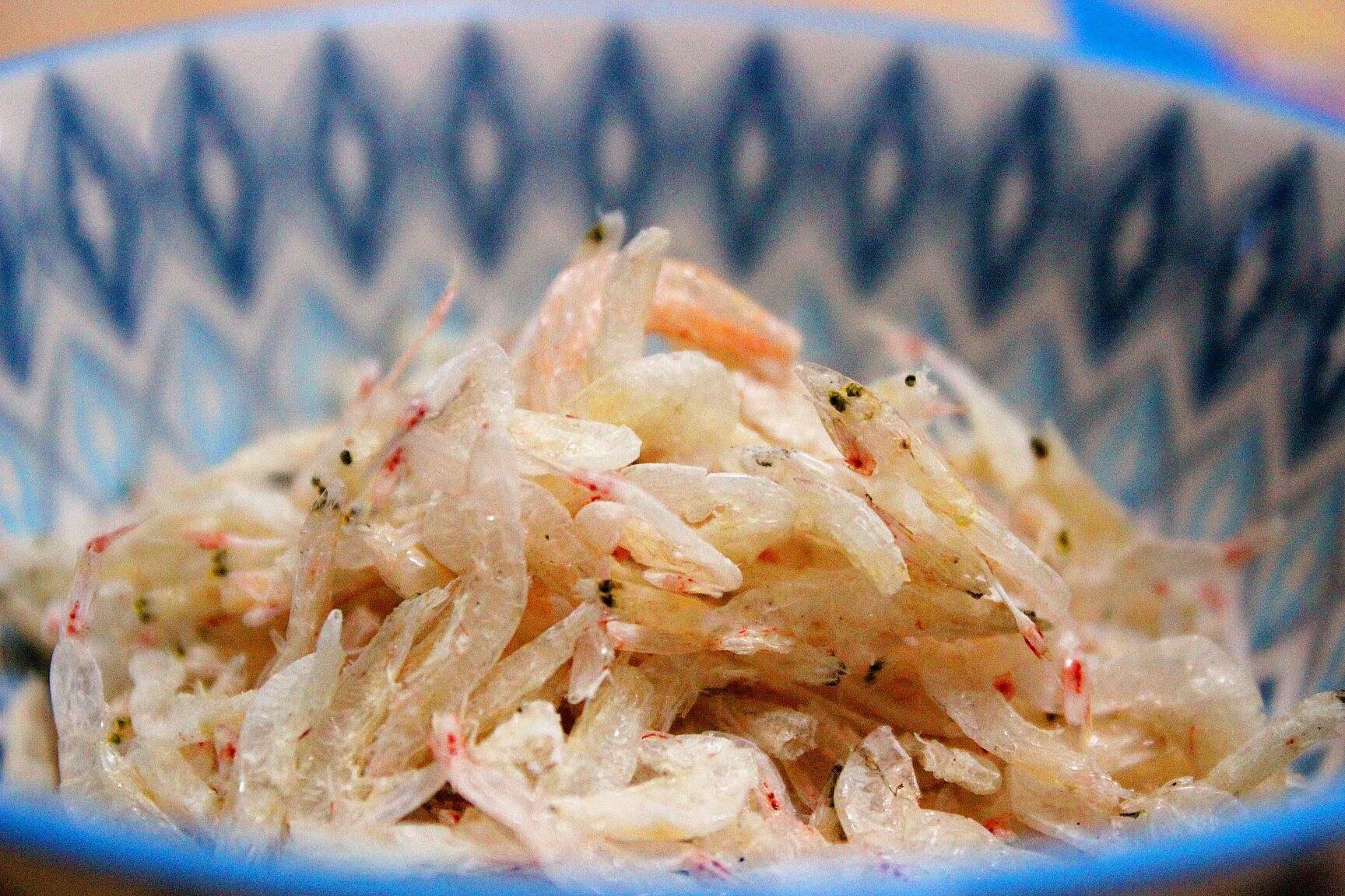 鸡粉和鸡精哪个好有益健康（一文帮你弄清楚鸡粉与鸡精的区别）