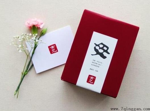 母亲节送花的卡片怎么写才好？
