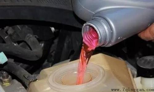 水加酒精能当防冻液吗？