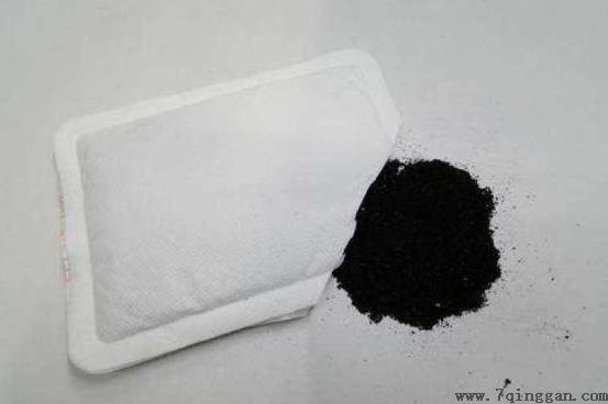 暖宝宝的粉末弄到床上有毒吗?暖宝宝里面的黑色粉末有毒吗?