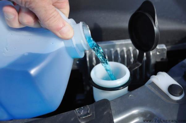 什么是汽车玻璃水?汽车玻璃水有什么性能?