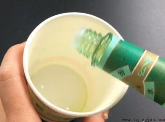 花露水和风油精一起用能不能催情？花露水喷在电风扇上可以变凉吗？