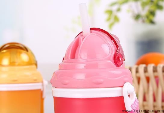 吸管杯吸管发霉了怎么办？吸管杯排气孔为什么会漏水？