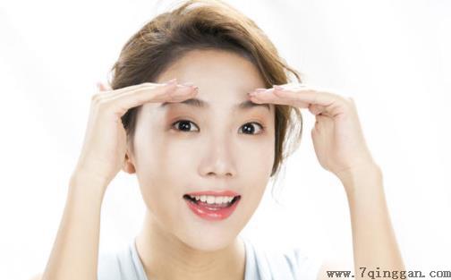 刷酸后痘痘冒出白头要挤掉吗 刷酸之后要洗掉吗