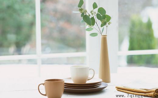 餐桌如何清洁？