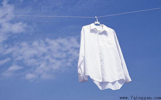 衣服沾上顽渍怎么办？