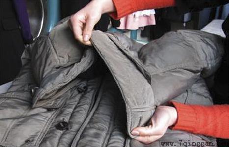 羽绒服上油渍怎么洗