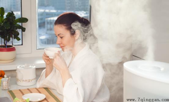 嘴唇易干裂上火怎么办 正确使用加湿器可改善皮肤干燥状况