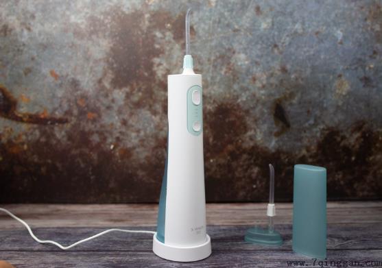 冲牙器和漱口水一起使用效果怎么样?正常牙齿有必要用冲牙器吗