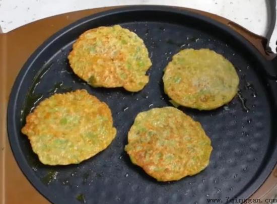 电饼铛厚度多少才合适?电饼铛买大的好还是小的好?