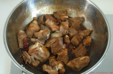 用高压锅炖排骨什么时候放盐好